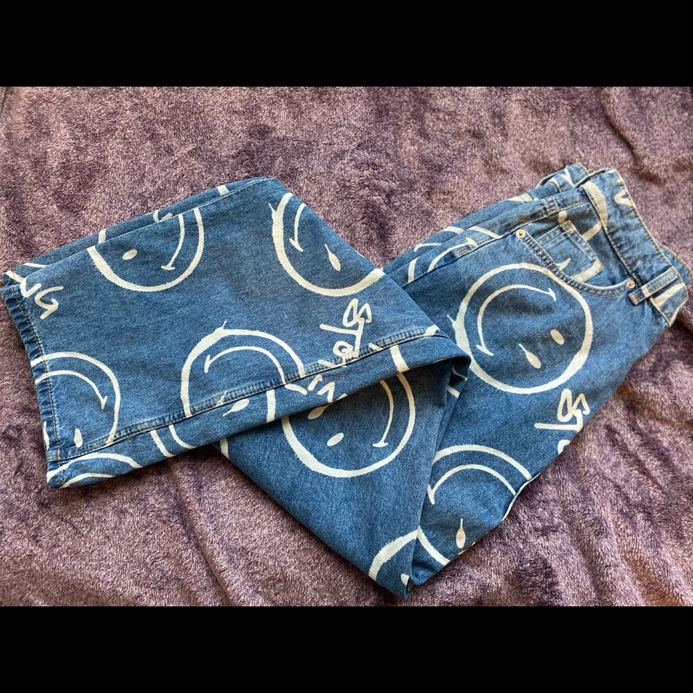 Smiley X H&M Loose High Jeans